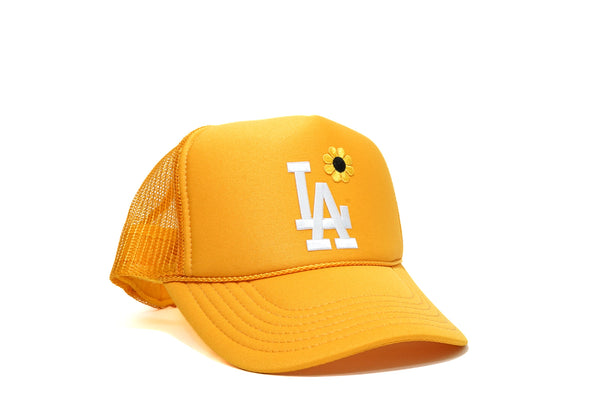 LA🌻 Yellow Trucker